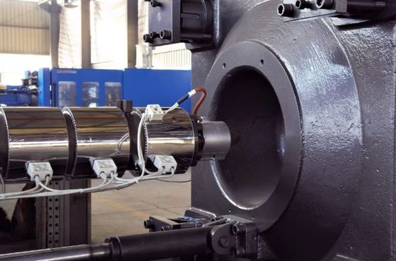 ISO9001 1400 Ton Large Injection Molding Machine For Micro Small Products