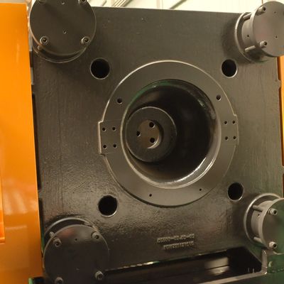 OUCO 650T Yellow Customized Standard Manufacturing Horizontal Hydraulic Servo Injection Molding Machine