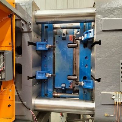 550T Efficient Injection Molding Machine To Produce Flower Pots